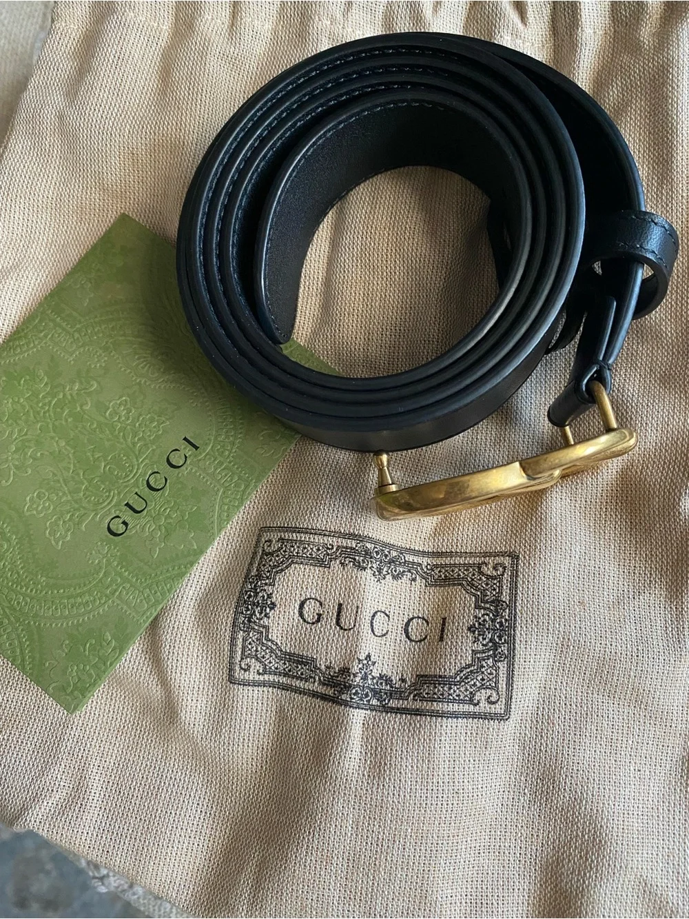 Gucci Black Leather Belt with Gold-Tone Double G Accent